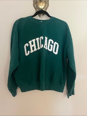 H&M Green Crewneck Sweatshirt with White "CHICAGO" Appliqué
